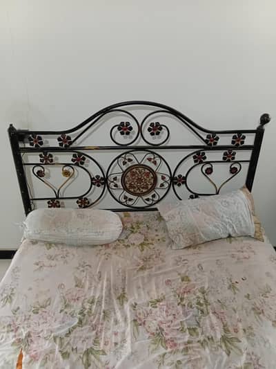 Iron bed