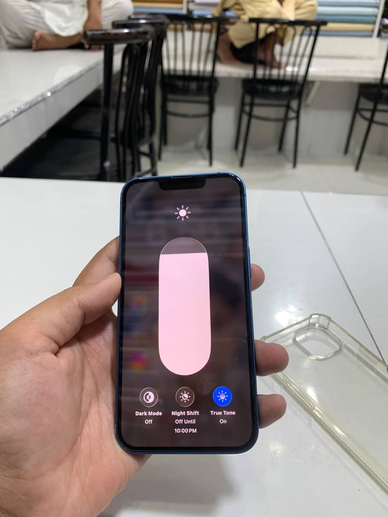 Apple iPhone 13 1