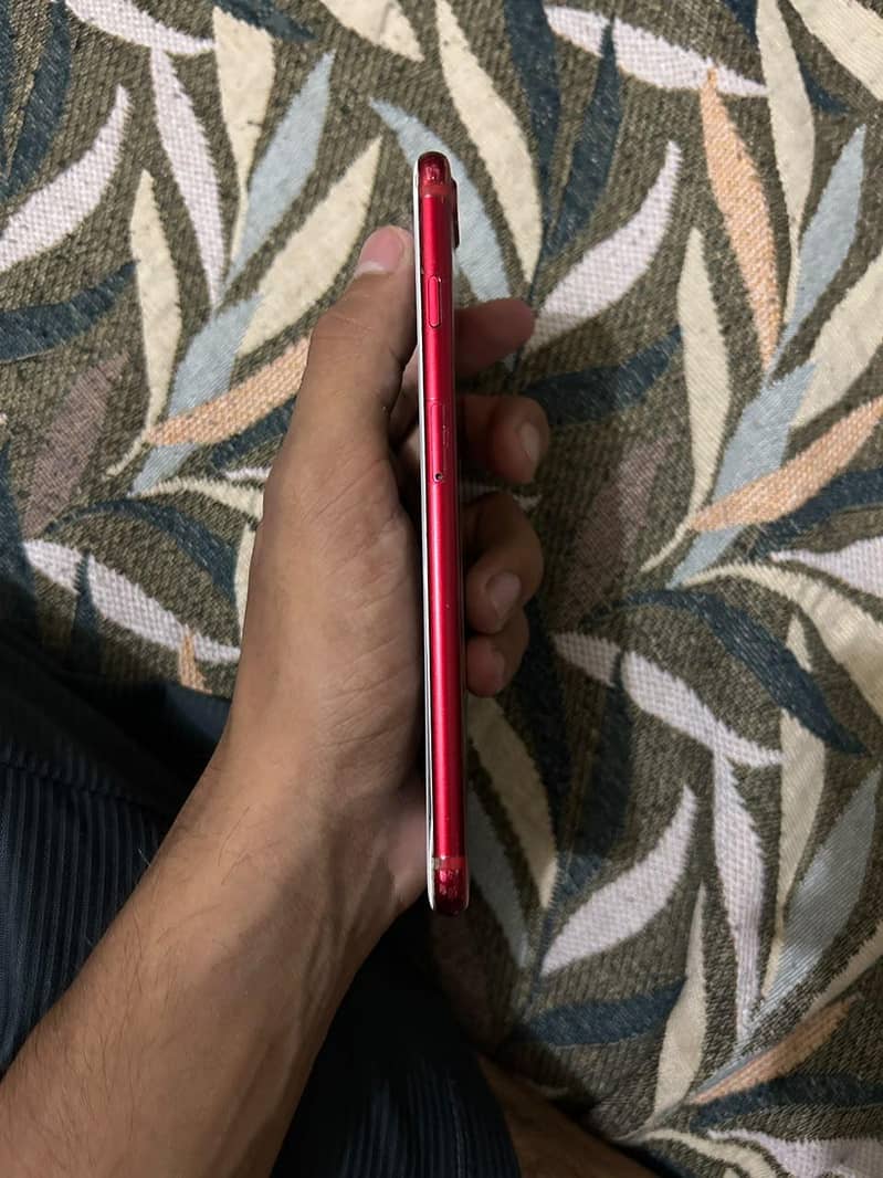 Apple iPhone 7 Plus 0