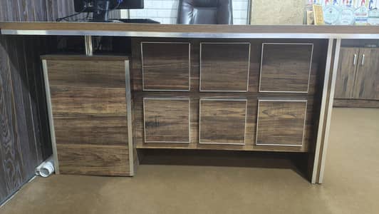 Office table