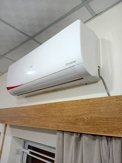 Elegent look good condition ac in use for sale