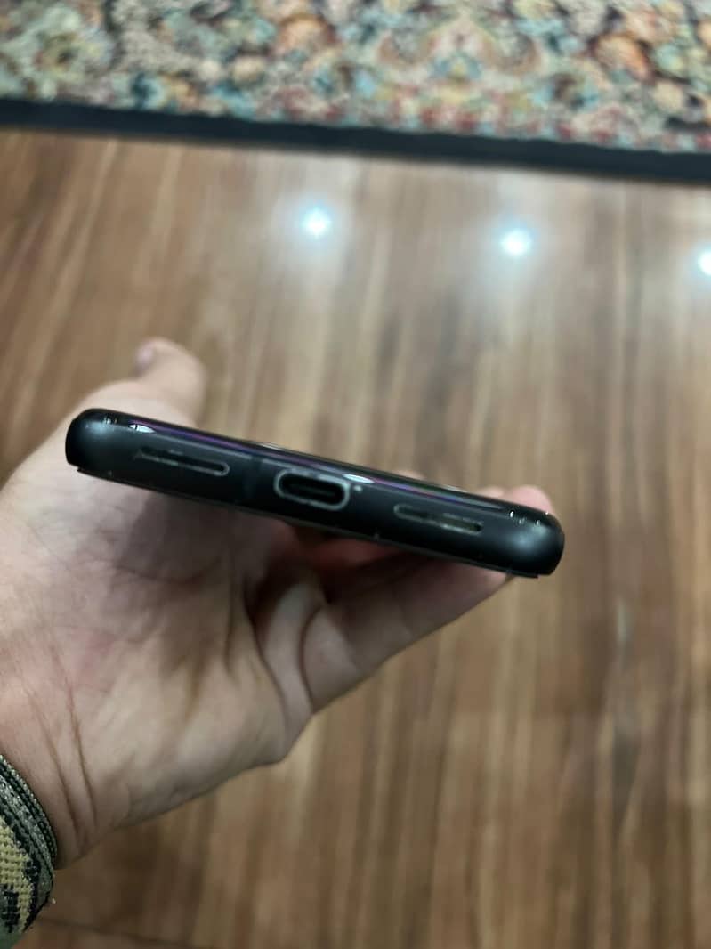 Google Pixel 8 5