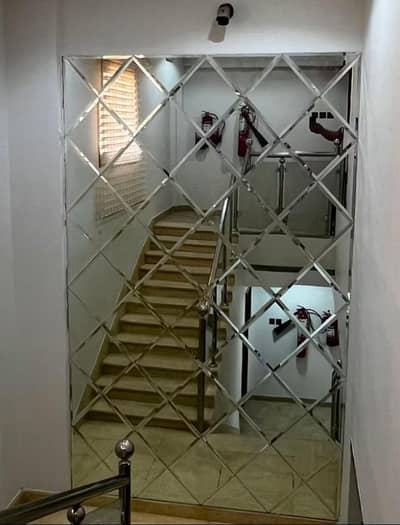 mirrors designed for projects that demand quality.