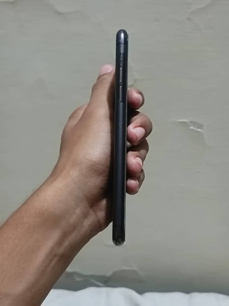 iPhone 11 Pro Max 5