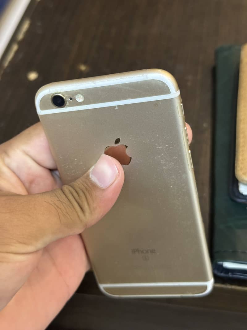 Apple iPhone 6S 0