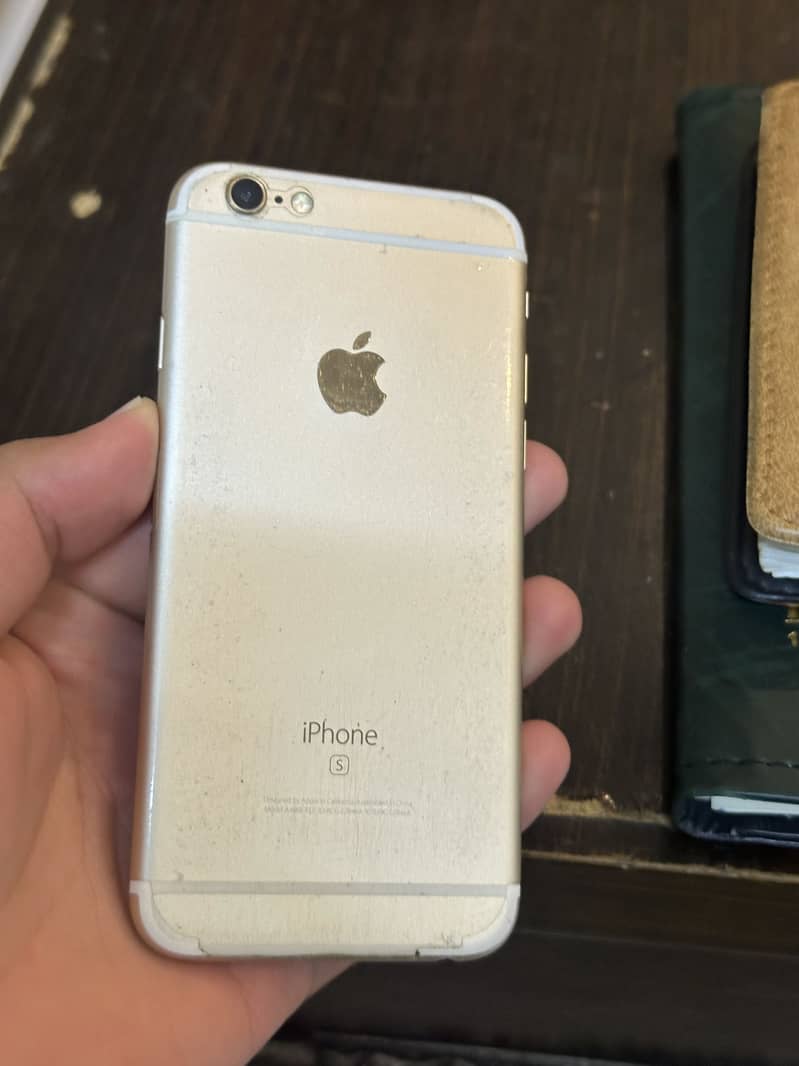 Apple iPhone 6S 1