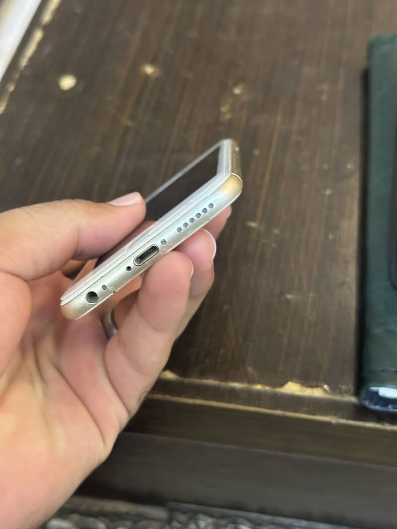 Apple iPhone 6S 2