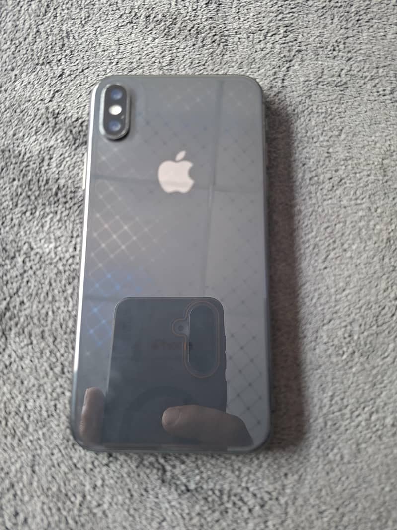 Apple iPhone X 0