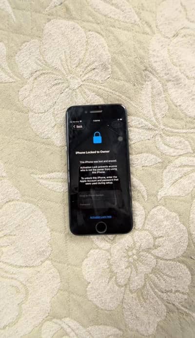 Apple iPhone SE
