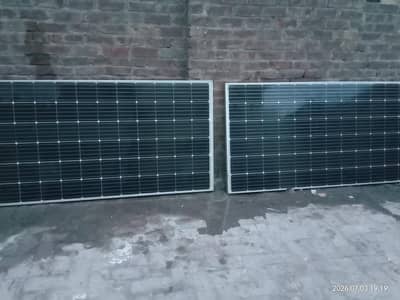 300 w soler plate 36v 2 plates h dono 28000 ki h final 24000 hojaye ga