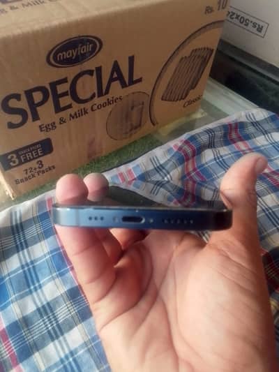 I phone 12