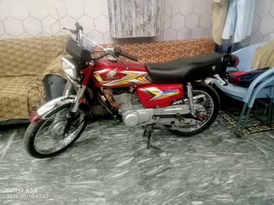CG 125 2025