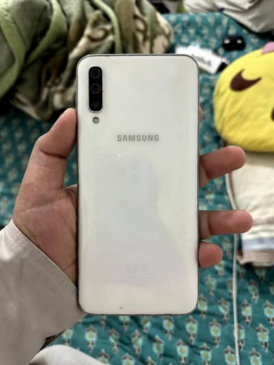 Samsung Mobile A50 128gb best for hotspot