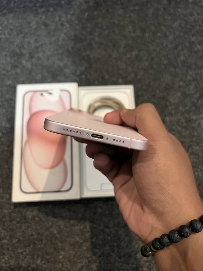 Apple iPhone 15 plus 2