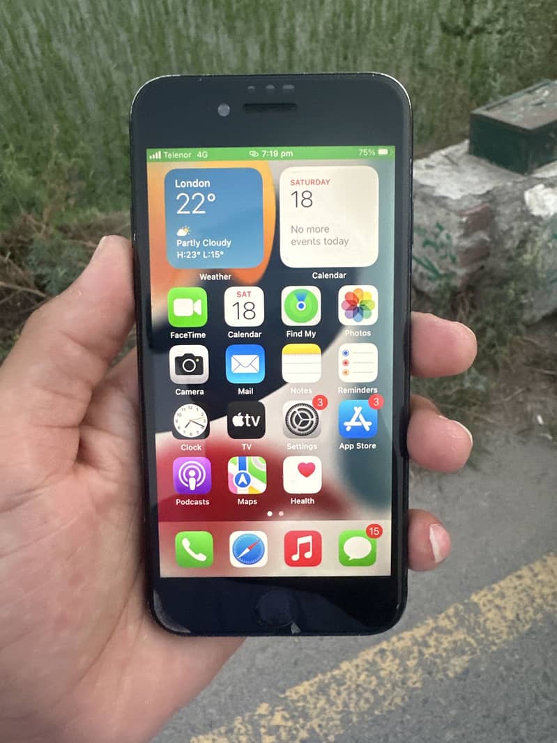 Apple iPhone 7 4