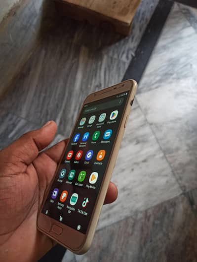 Samsung Mobile J7 Core version 9 working all apps