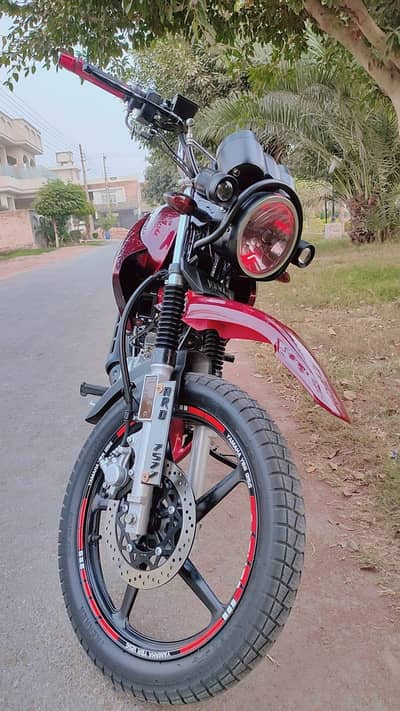Yamaha YBR G 125 (2023)