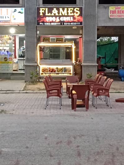 Bar b q shop Ka total Saman for sale