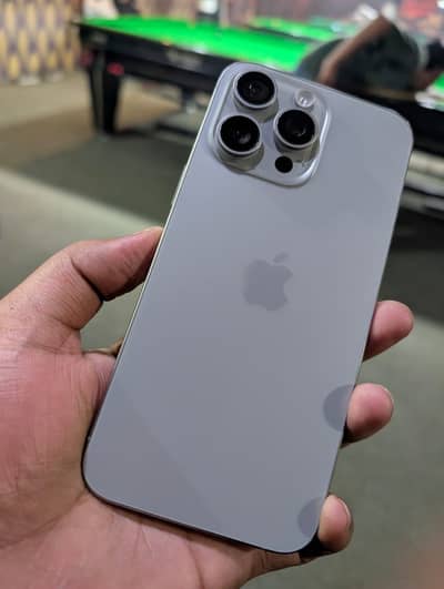 15 pro max 256 gb