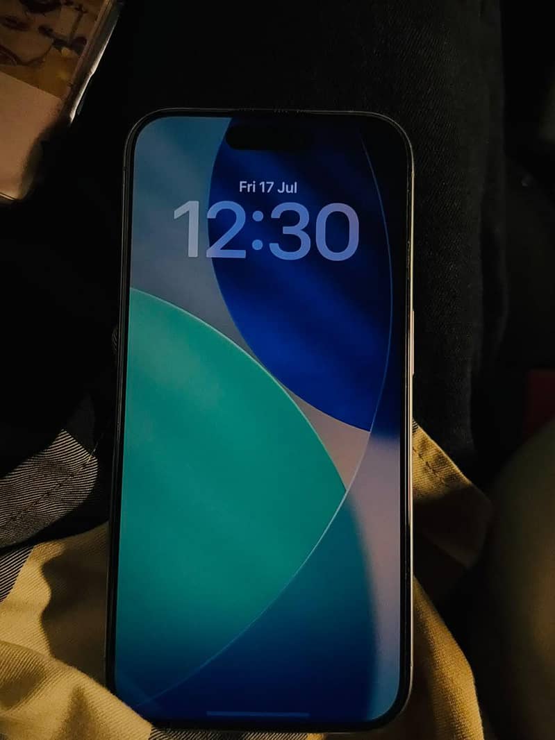 IPHONE 15 PRO 2
