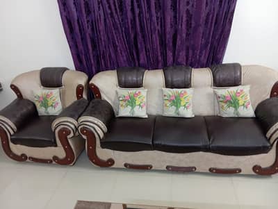 5-Seater Sofa Set | Excellent Condition | Premium Quality
