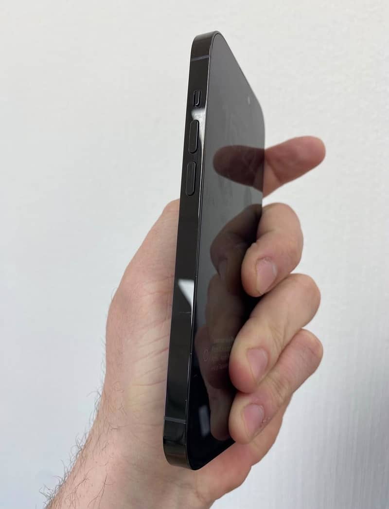 Apple iPhone 14 Pro 3