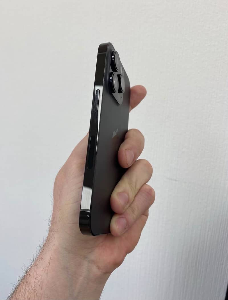 Apple iPhone 14 Pro 4