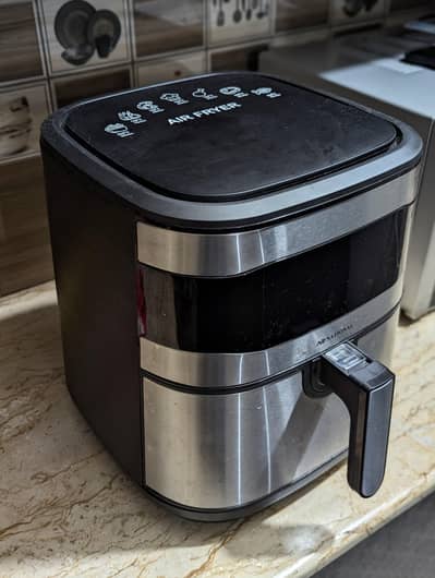 Air fryer high quality rarely used just like brand new