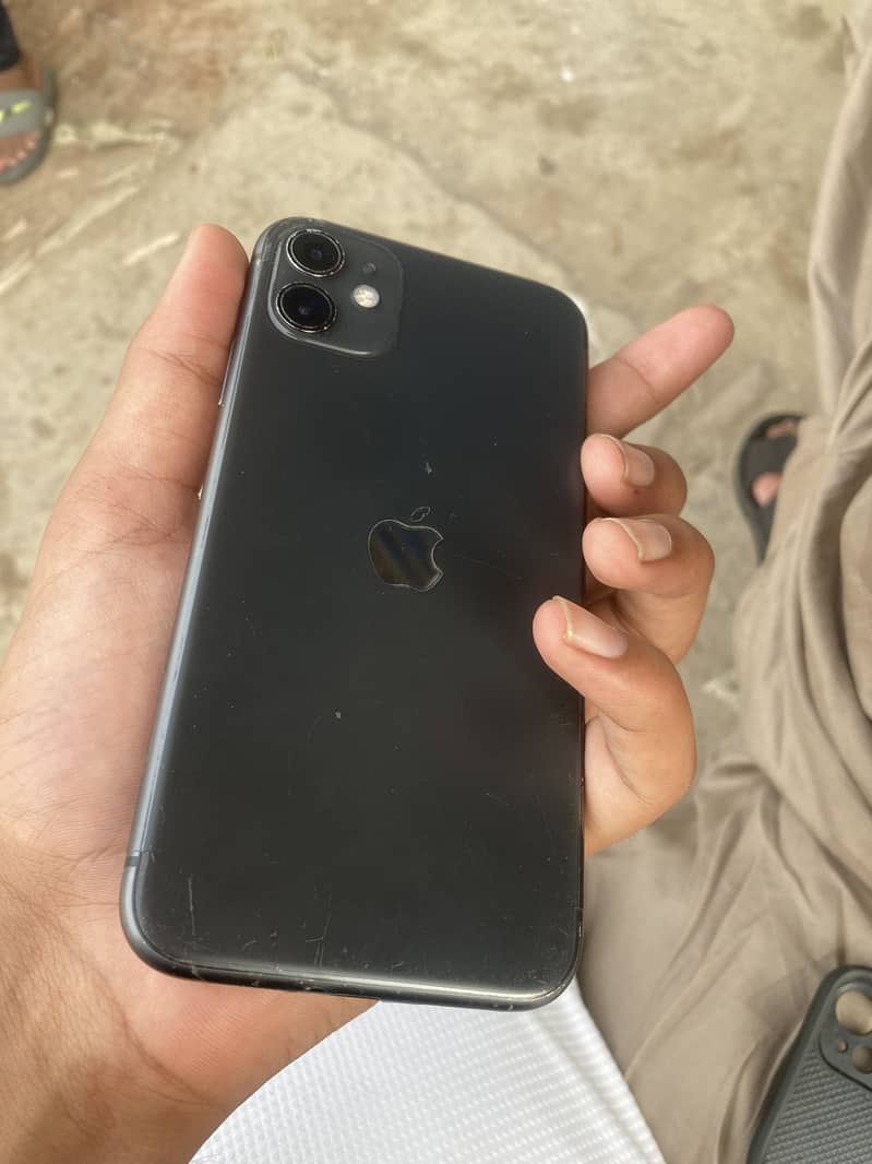 Apple iPhone 11 3