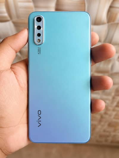 Vivo S1