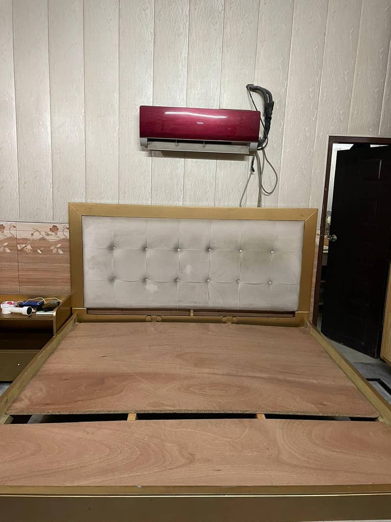 king size bed 1