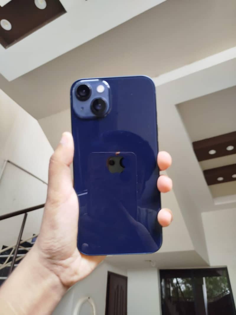 Apple iPhone 13 0