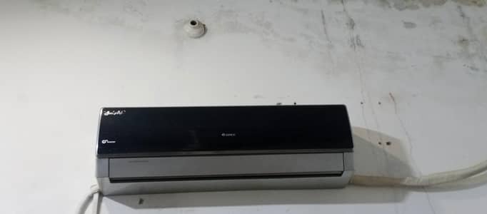 inverter gree good condition