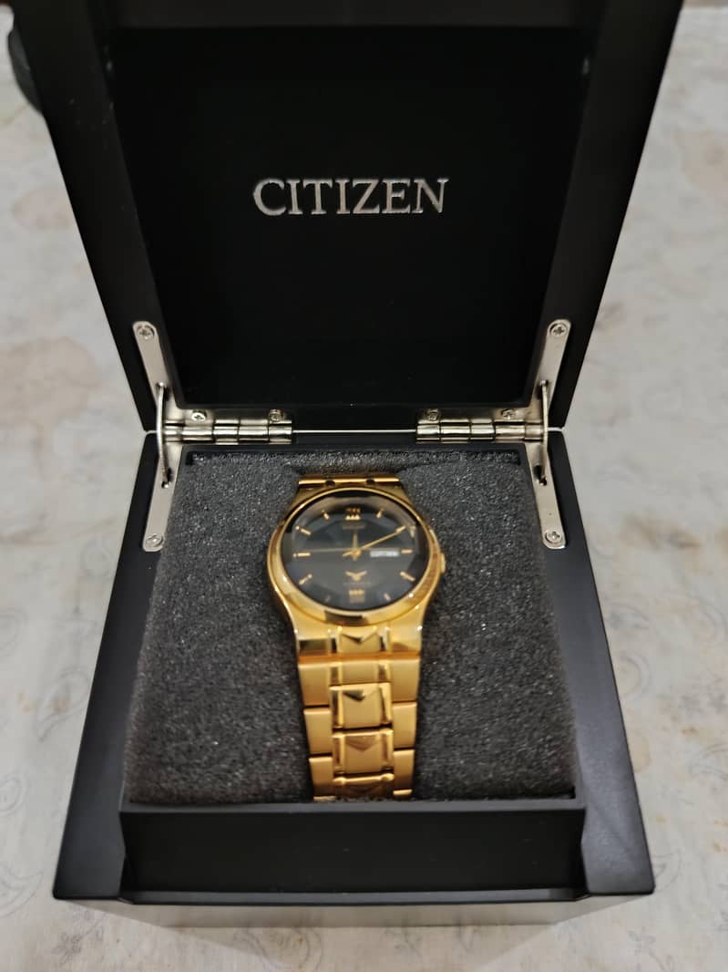 Stylish Tissot Square Face Men’s Watch – Classic Design 4