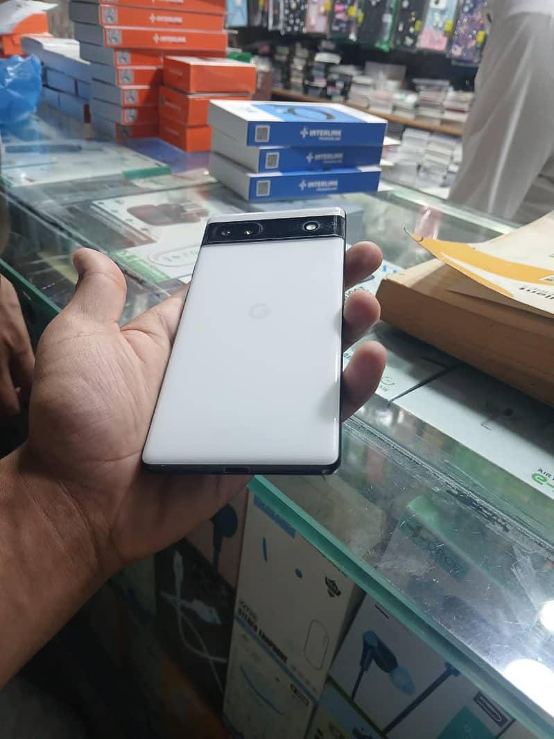 Google Pixel 6a 1