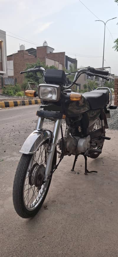 Honda CD 70 — 2022 Model | Black | First Owner | Genuine Condition