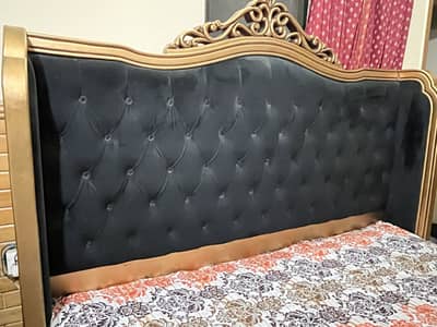 King size bed
