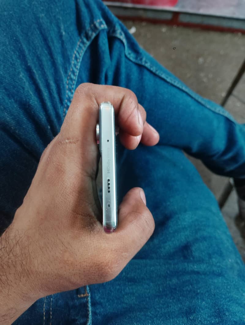 Tecno CAMON 40 Pro 5