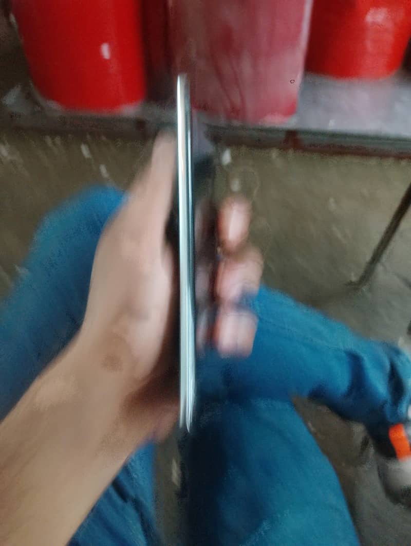 Tecno CAMON 40 Pro 6