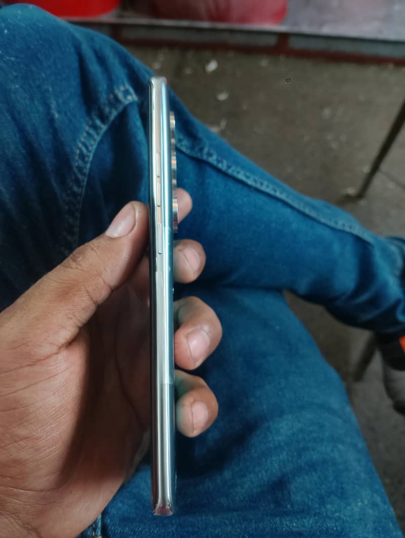 Tecno CAMON 40 Pro 7