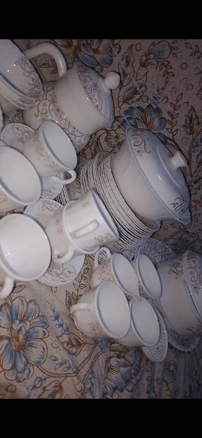 White dinner set 8 person set with complete tea set