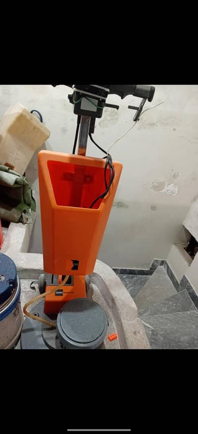 Taski Carpet and floor cleaning Machine