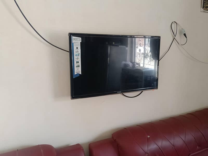 Android LED TV 32" 0
