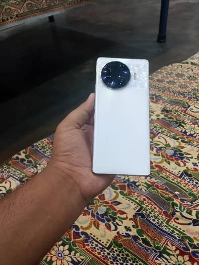 Tecno Spark 20 Pro Plus  Genuine phone j