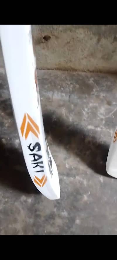 Saki Tape Ball Bat  ,Coconut ,can handle