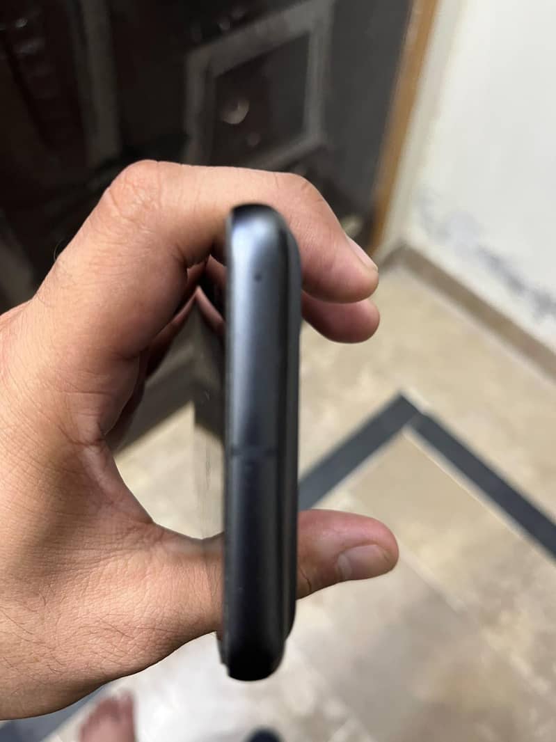 Google Pixel 8 6