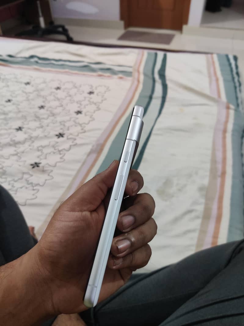 Google Pixel 7 3