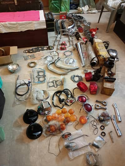 Spare Parts of Honda 400T/Hawk and Some Triumph Tiger