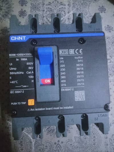 4-Pole MCCB Breaker 100 A
