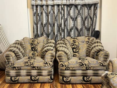 Sofa (7 seater) & center table